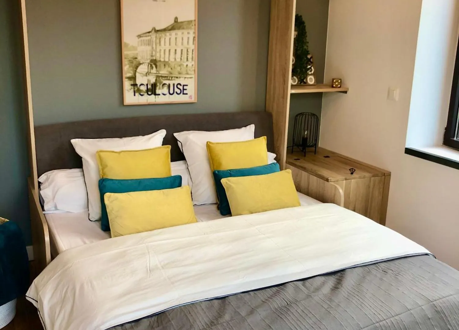 -Studio Lumineux-Clim-Parking-Metro A 80 Metres- Toulouse